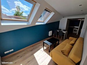 LOUE T2 MEUBLé design et parking plein centre Quimper