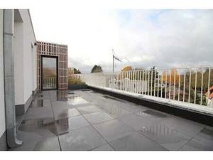 Superbe penthouse entièrement neuf