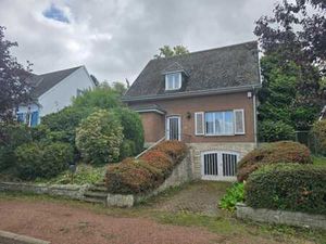 Agréable maison 4 façades à rénover