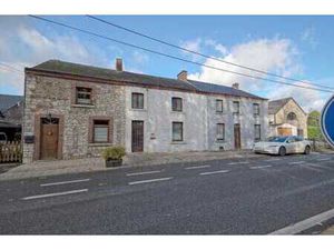 Maison à rénover avec potentiel + annexes