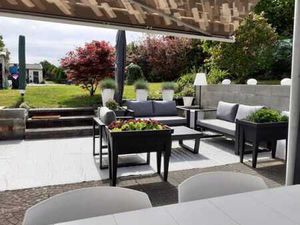 Sublime propriété unifamiliale 4 CH. avec piscine et carport