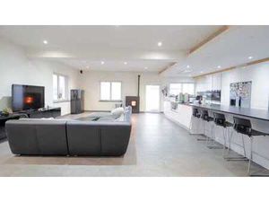 Maison de 4 chambres avec grand garage