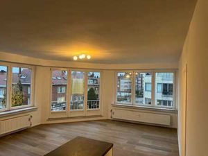 ? Appartement lumineux  renové et idéalement situé.