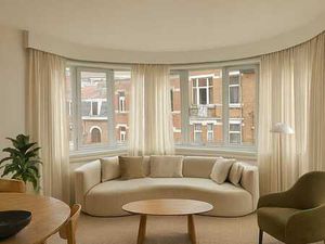 Lumineux appartement de 122m²  2 ch.  2 étage  ascenseur