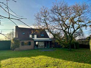 Maison 4 façades – 3 chambres – Jardin – Garage - Isières