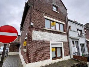 Maison 3 façades avec 3 garages et 3 chambres