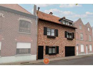 Ruime woning met meer dan 4 slaapkamers en garage