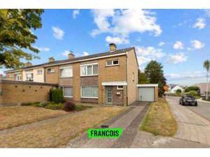 Maison familiale à rénover avec beaucoup de potentiel à ven…