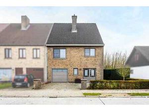 Maison prête à emménager  située dans un emplacement central