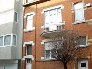 App une personne dans le quartier St Julien Auderghem