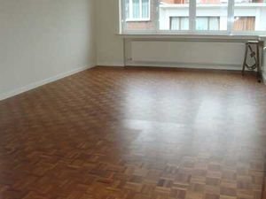 1190 FOREST - Av Mozart. Appartement de 95 m² - rénové -