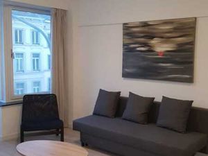 Grand studio meublé de 64 m² min3 mois – Proche Gare du Midi