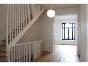 TRIPLEX lumineux avec terrasse sud. Prox. EU.