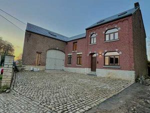 Maison 5 chambres entièrement rénovée à Saint-Remy-Geest