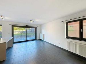 Appartement de plain-pied avec 2 chambres et place de parki…