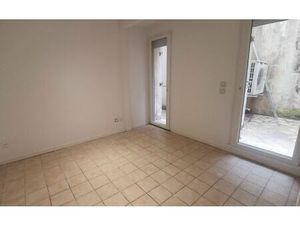 Location appartement  m² T-1 à Melun  590 €