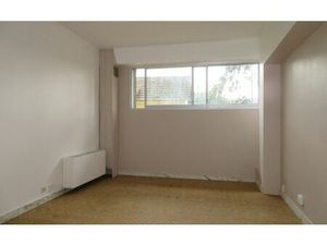 Location appartement  22.5 m² T-1 à Sèvres  690 €