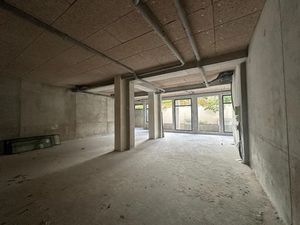 Location locaux professionnels 170 m² à Clichy (92110)  64 800 €