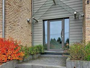 Superbe APPARTEMENT au REZ d'une petite Résidence récente