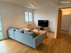 À louer – Appartement T3 meublé avec garage  jardin  places de parking et buanderie – 66 m