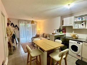 Appartement t2 meublé – terrasse  jardin & parkings – saint-genis-pouilly – idéal frontali