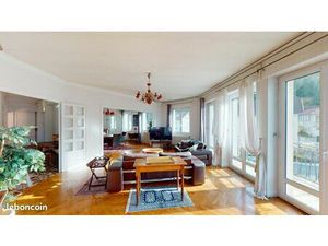 Appartement 6 pièces 191 m²