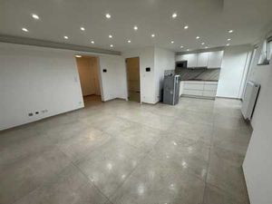 Superbe appartement fraichement rénové avec 1 grande chambre