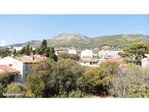 Beau T2 meublé entièrement rénové clim fibre superbe vue