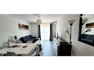 Lumineux T3 tout frais et charges comprises. 59m2. 2 chambres. Climatisation. Parking ferm