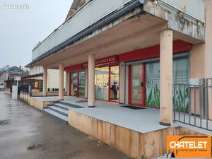 Local commercial 28 m² BOURG EN BRESSE