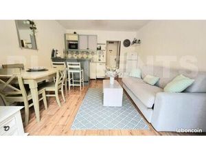 Studio 1 pièce 25 m²