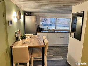 Appartement T3 rénové 55m2  village calme  100% Meublé/Équipé  Terrasse  2x places Parking
