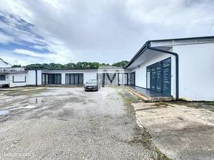 Local commercial 115 m² Cayenne
