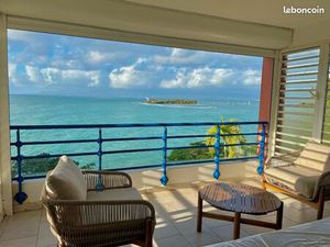 Appartement rénové avec vue mer exceptionnelle