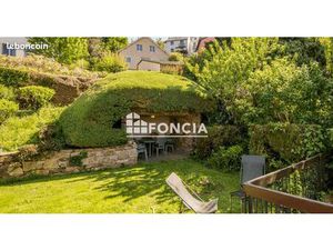 Maison 6 pièces 230 m²