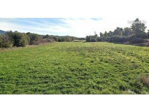 Terrain 1 200 m² Aups