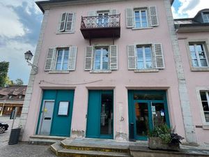 Immeuble 435 m² DELLE