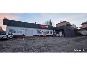 VFond commerce pièces auto + bâtiment