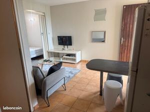 Studio meublé à louer