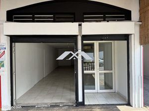 Local commercial 66 m² Le Tampon