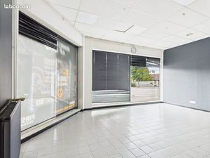 Local 55 m² Sainte-Savine