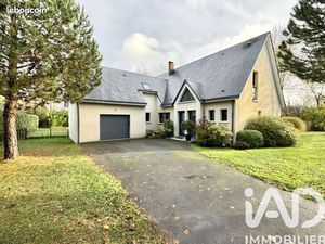 Maison 7 pièces 222 m²