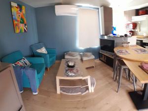 Mobil-home à vendre à dans un domaine avec piscine; jeux enfants  terrains de boules ...