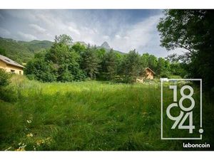 Terrain 1 570 m² Uvernet Fours