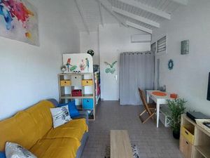 Studio meublé Bourg et Plage de Sainte Anne