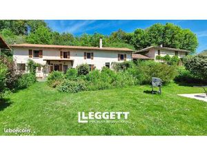 Maison 7 pièces 227 m²