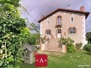 Immeuble 10 pièces 209 m²