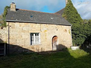 Ancien corps de ferme+ 4 ha