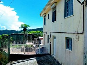 Bas de villa T3 Quartier Perrine 97211