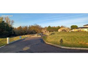 Terrain 601 m² Lemps